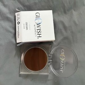 Huda beauty glowish powder